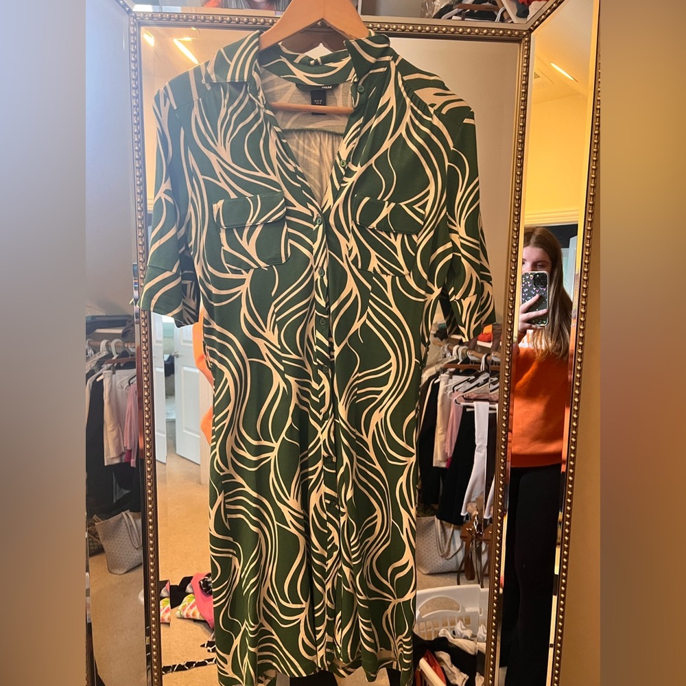 H&M green patterned dress